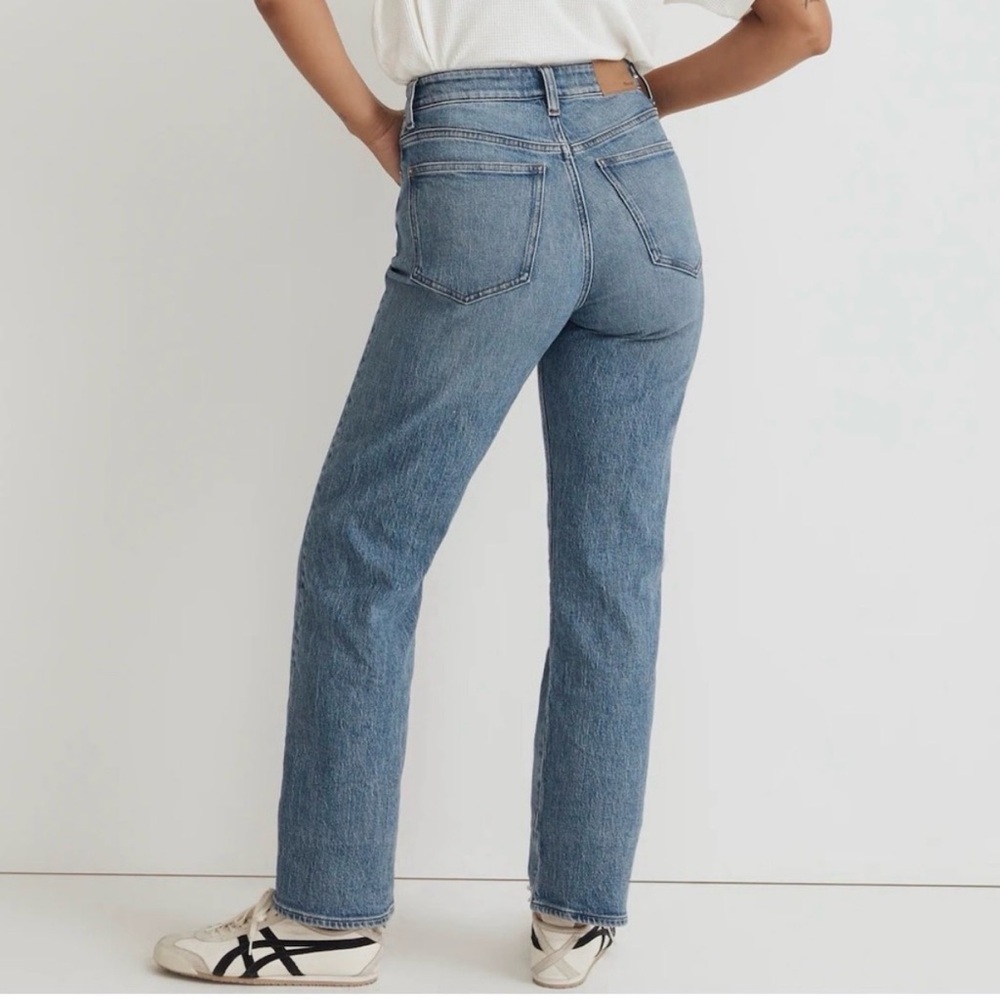 Madewell The Curvy '90s Straight Jean in Enmore Wash